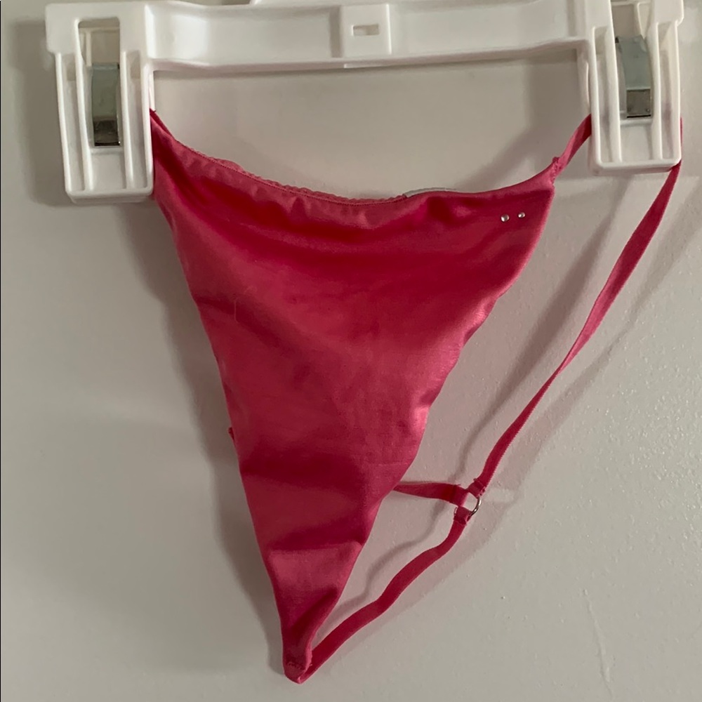 NWOT Rare Y2K Victoria's Secret Pink Satin Mesh V-String